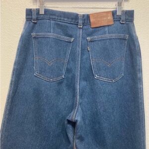 Vintage 1970’s Blue Tab Levi jeans High waisted
